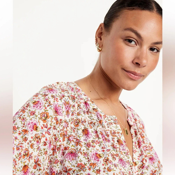 NWT old navy size XL Loose Fit Button Up Floral Blouse Shirt rayon new pink - Picture 3 of 9